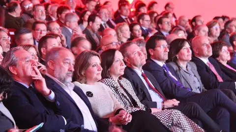 469183982_985044863650838_1585850793120145250_n