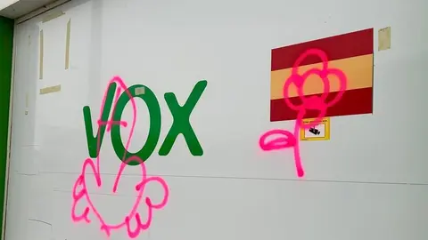 bandalizada la sede de VOX en Alc&aacute;zar de San Juan