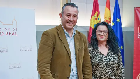 919765d8a2205497b8b46a1f7bfc492c_XL