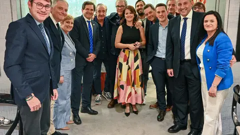 dd9b187a3aabb5ebc92c30fdc98a4314_2_XL