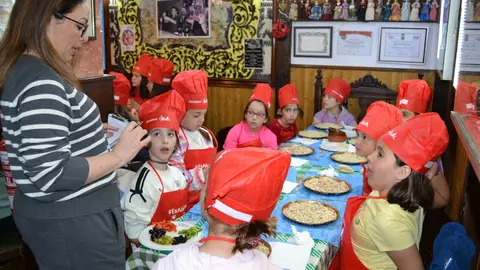 taller de pizzas infantil en las Cancelas (9)