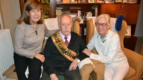 SE&Ntilde;OR 100 A&Ntilde;OS