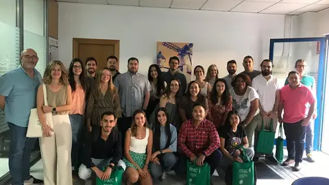 RESIDENTES ALC&Aacute;ZAR