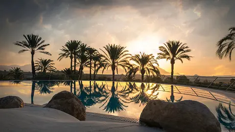 PLAYA TERMAL Y PUESTA DE SOL