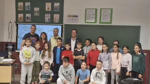 c61f1271d52fd22b44635867ab301bee_XL