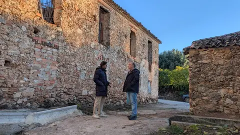 El alcalde de Villanueva de la Fuente visita patrimonio