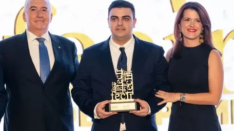 WhatsApp Image 2025-12-01 at 11.52.46