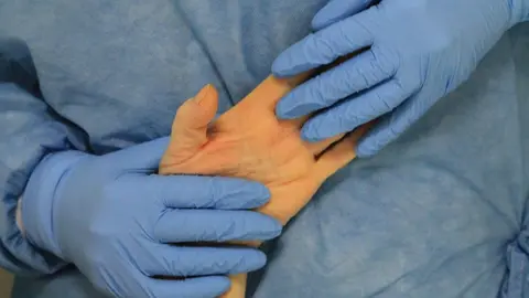 p1jg703b501ls7akhj301dbl1phd4