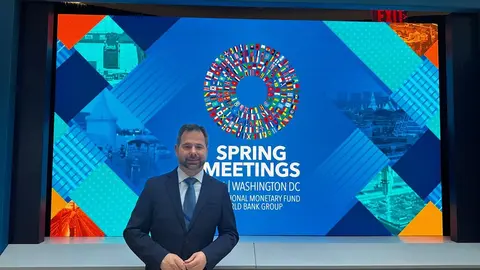 2 - REDONDO EN EL FORO INTERNACIONAL DE PARLAMENTARIOS