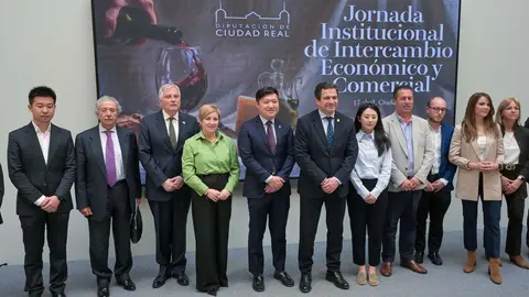 0273437318a610d4316228b2a7cbfdc0_XL