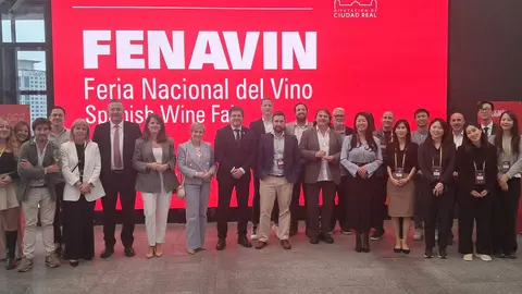 0212de8c7920171189e8aee1d544ee96_XL