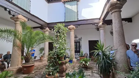 1000346669