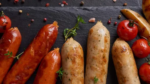 Salchicheros: salchichas de estilo alem&aacute;n y productos c&aacute;rnicos para hosteler&iacute;a con sabor y calidad