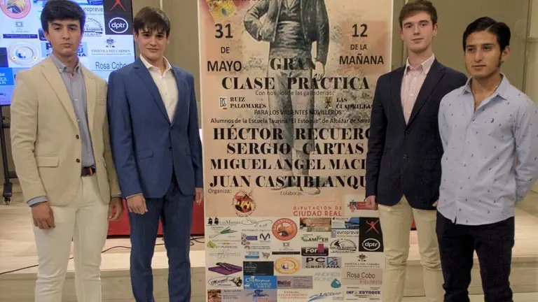 Cuatro promesas con un sue&ntilde;o: ser toreros