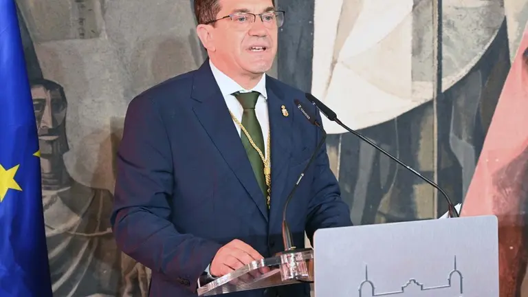 ec8e748f0688ea03b676f28b588d56dc_4_XL