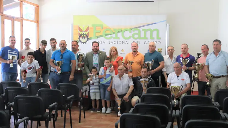 Premios de los concursos de arada con tractor (Fercam 2023)
