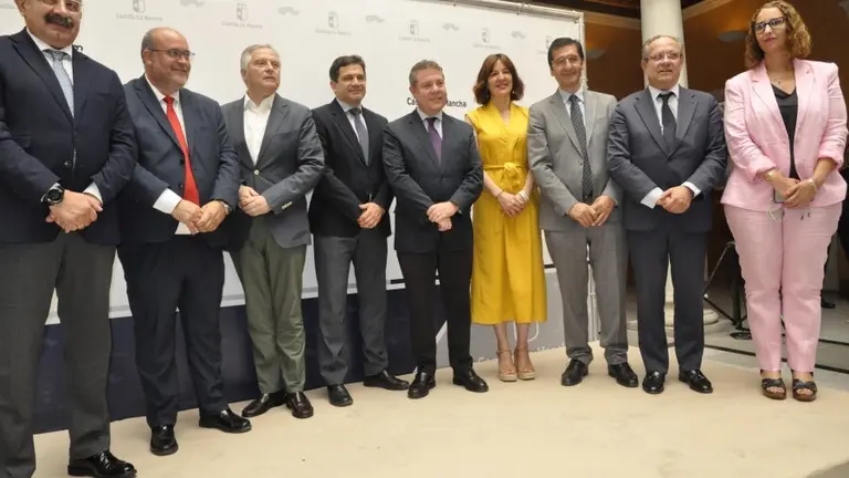 93ee4739f64b174cabfe4b705cd0b73b_XL