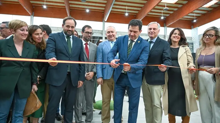 19fcdc4270102c23208fae71d96c386a_2_XL