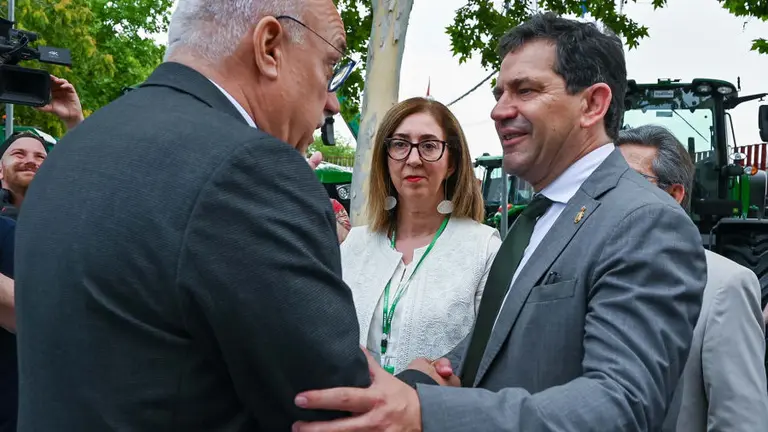 9b465418d8a98c0c665f4d76c34d46a6_3_XL