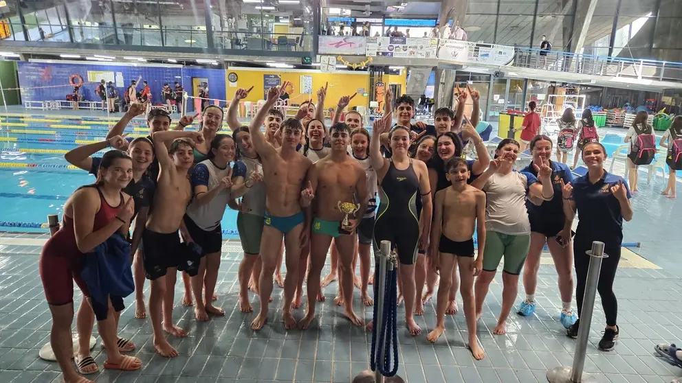 e37f7300-5d7b-45ca-ad69-db89f3ccefcb