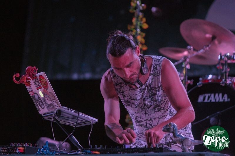 Viernes-Zepo-22-ambiente_11