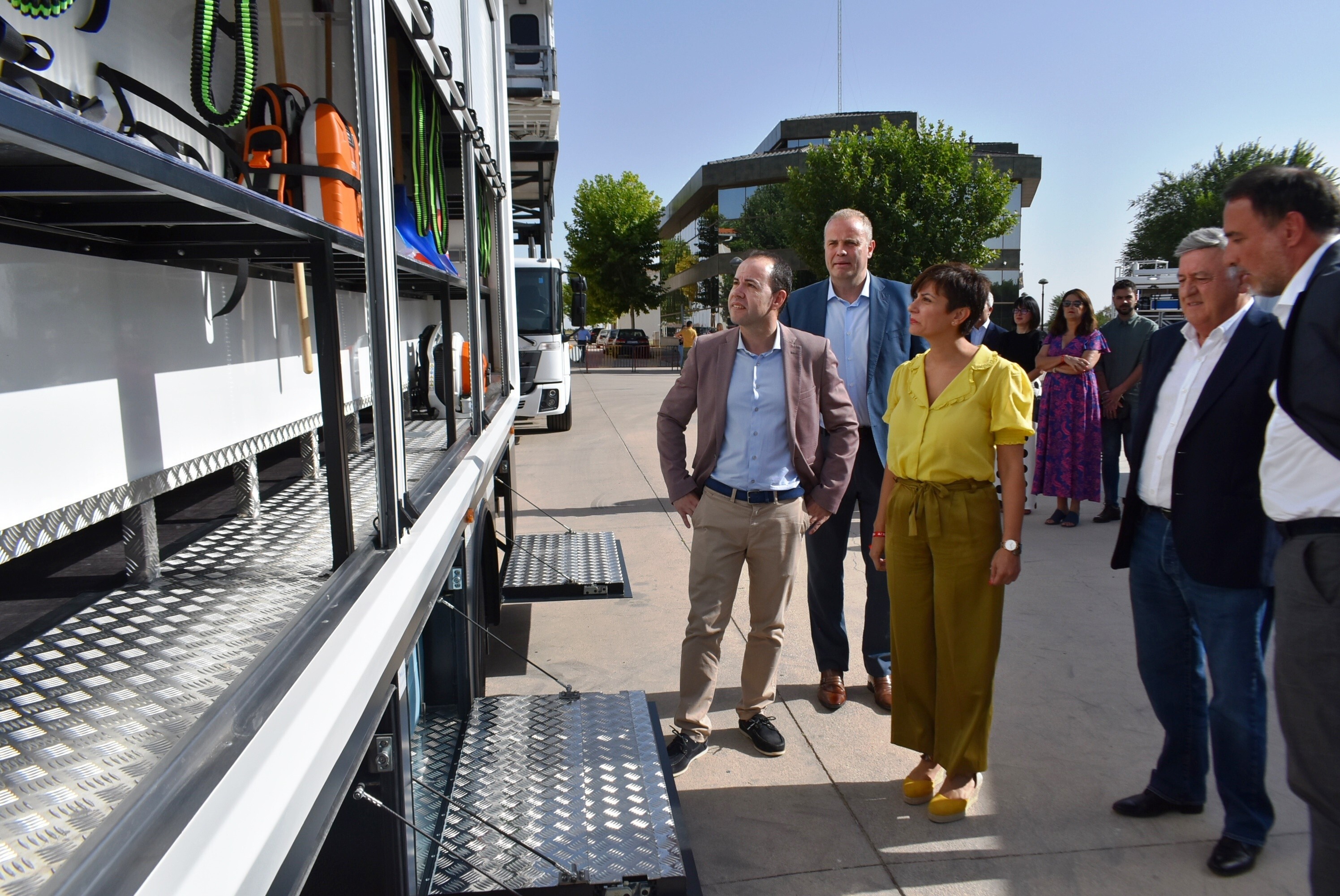 Imagenes de la visita a Tecnove (2)