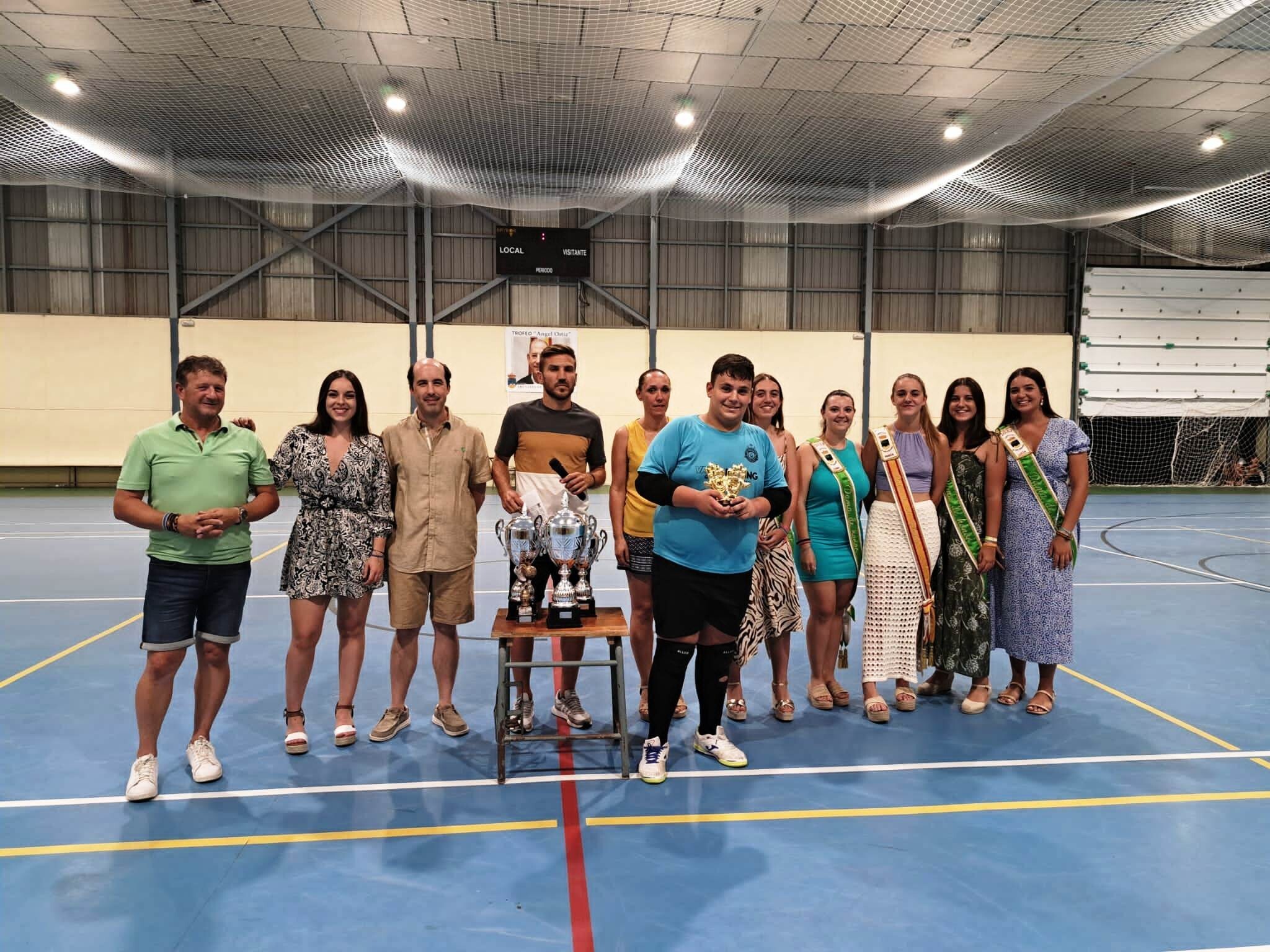 MEJOR PORTERO Y AUTORIDADES