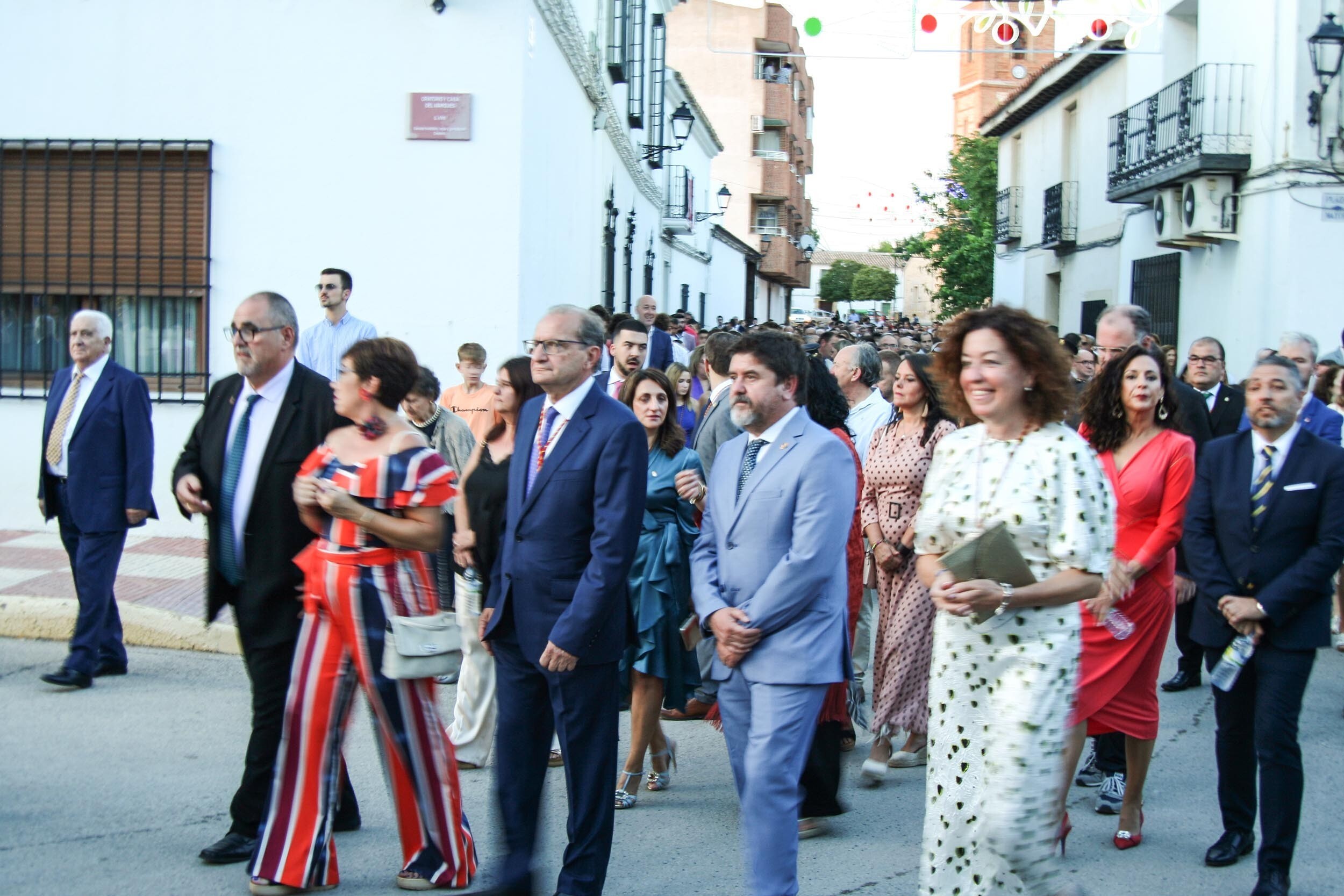 05-procesionStmoCristodelConsuelo-AlcaldeAutoridades-PlazaMayor1
