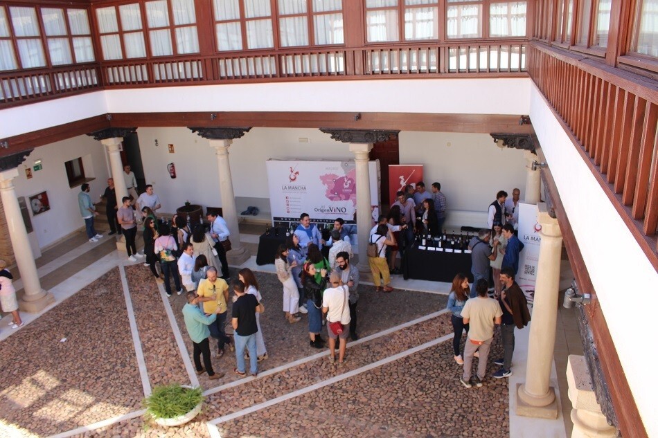 Galería de vinos en el Palacio de los Condes de Valaparaíso