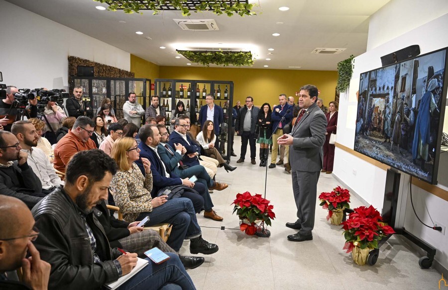 efc265b89682d199367e599a1c4a13d4_10_XL