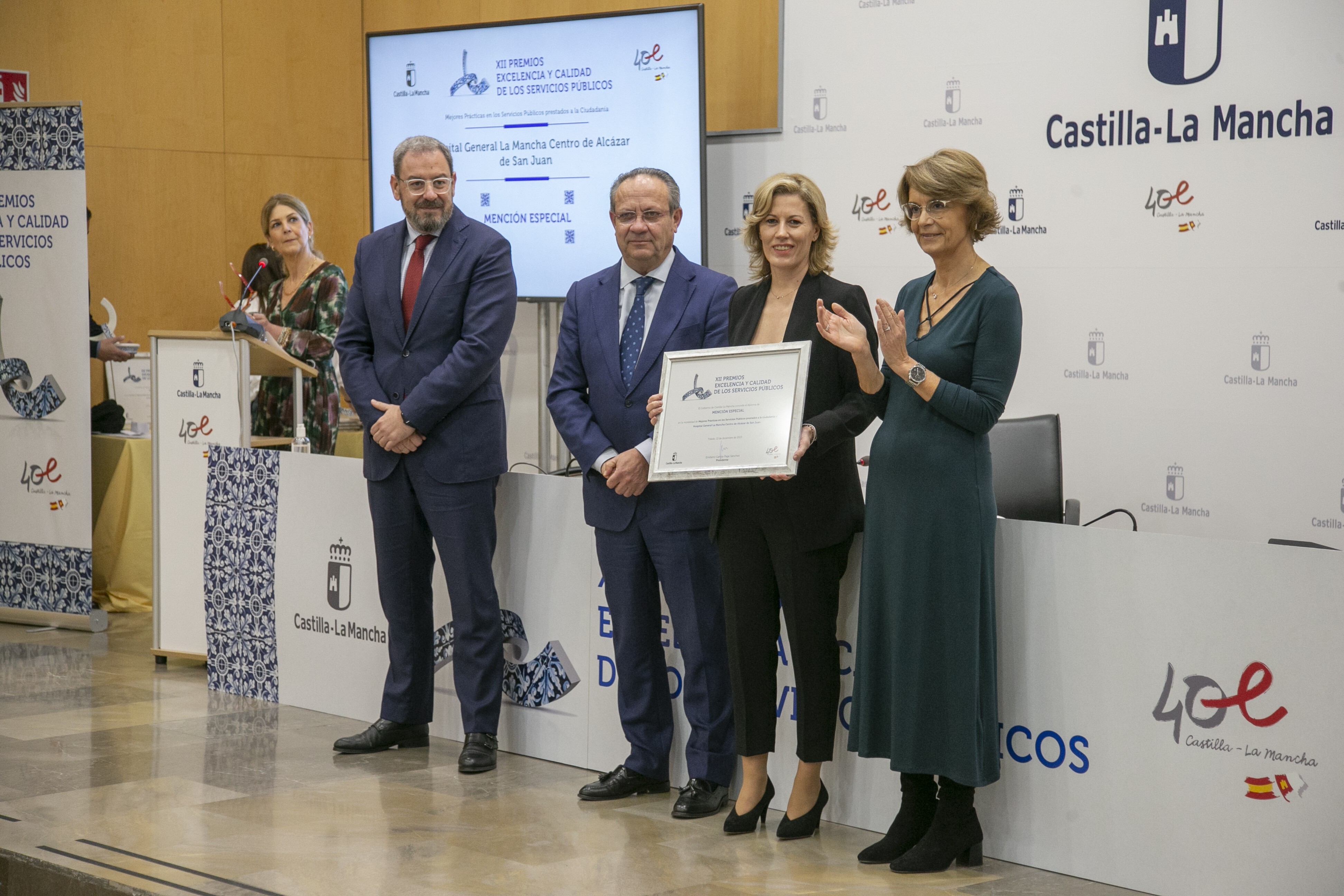 Toledo, 13 de diciembre de 2023.- El consejero de Hacienda, Administraciones Públicas y Transformación Digital, Juan Alfonso Ruiz Molina, ha entregado los XII Premios a la Excelencia y la Calidad en la Prestación de los Servicios Públicos de Castilla-La Mancha. (Fotos: A. Pérez Herrera // JCCM)