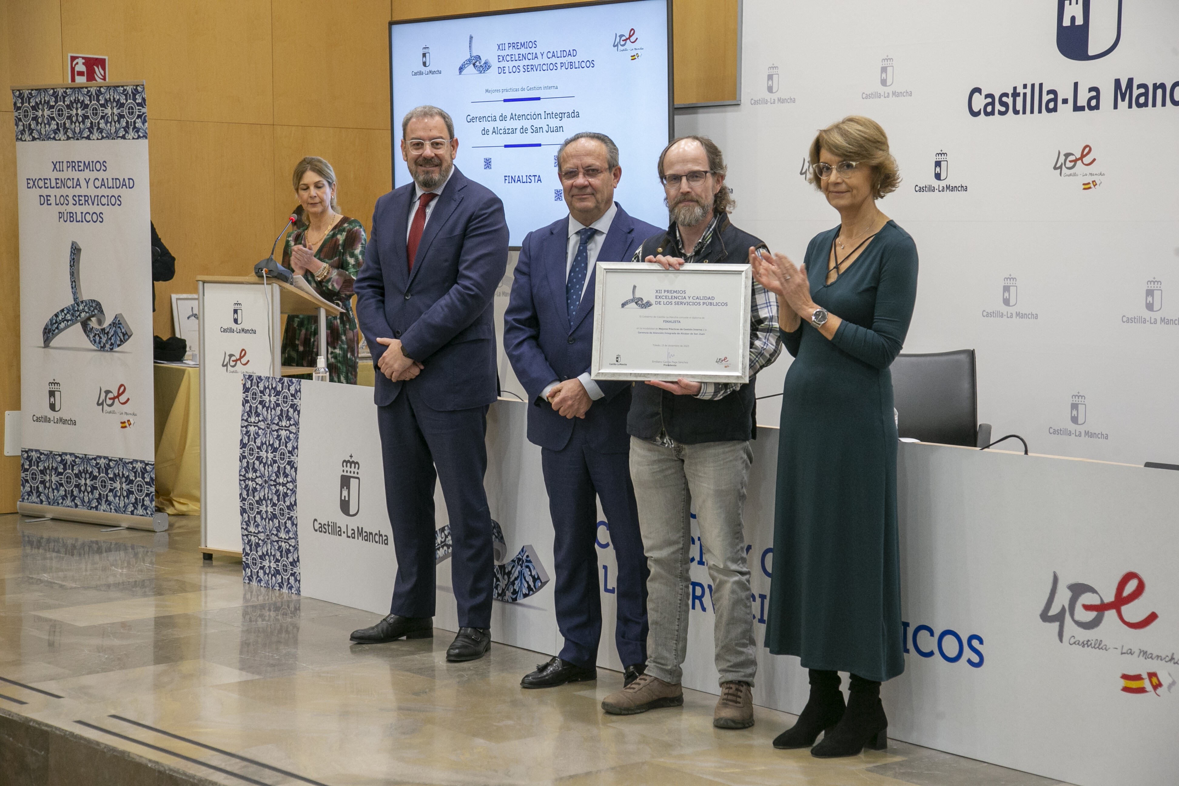 Toledo, 13 de diciembre de 2023.- El consejero de Hacienda, Administraciones Públicas y Transformación Digital, Juan Alfonso Ruiz Molina, ha entregado los XII Premios a la Excelencia y la Calidad en la Prestación de los Servicios Públicos de Castilla-La Mancha. (Fotos: A. Pérez Herrera // JCCM)