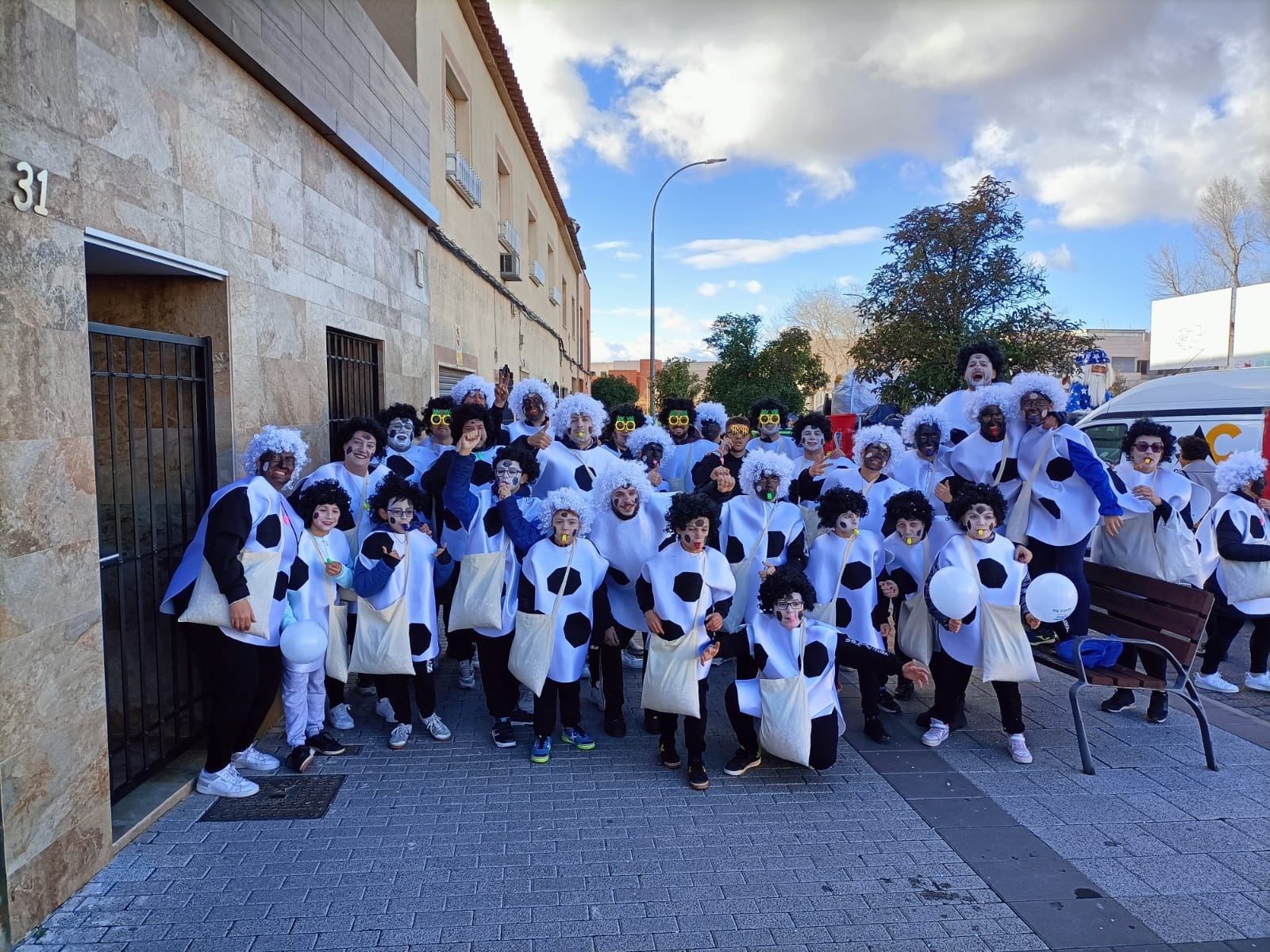 415101663_355333307119092_6583794828887123336_n