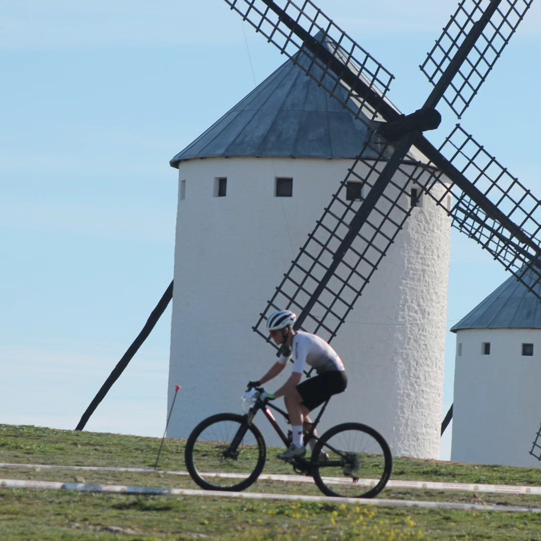 422640368_2022065891503369_7906303952515043723_n