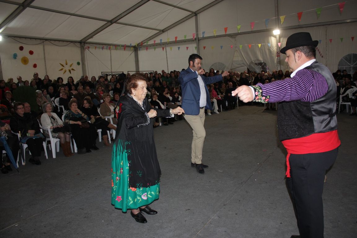 balance carnaval, capitanes adultos bailando