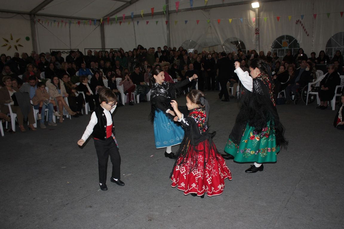 balance carnaval, capitanes infantiles bailando