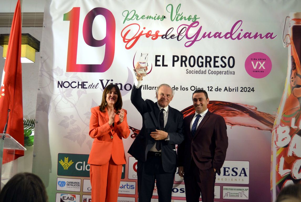5_El_Progreso_premio_cultural_Piqueras_con_JCCM_y_presi_Cooperativa