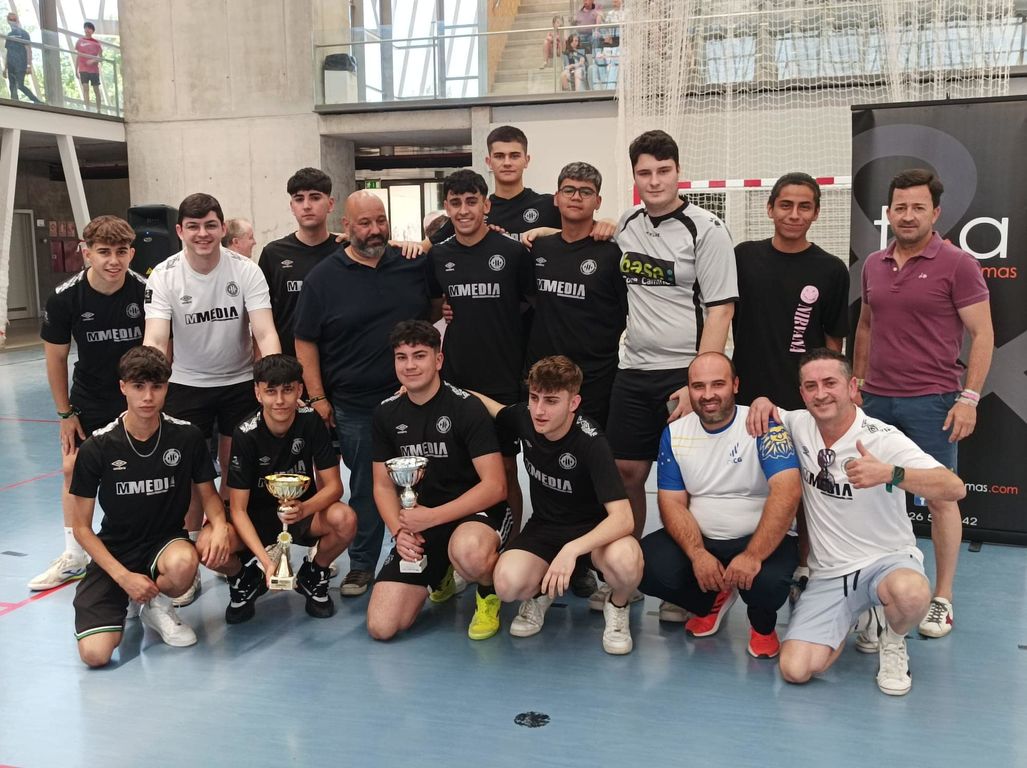 448289651_865554282266564_5799235311273000225_n