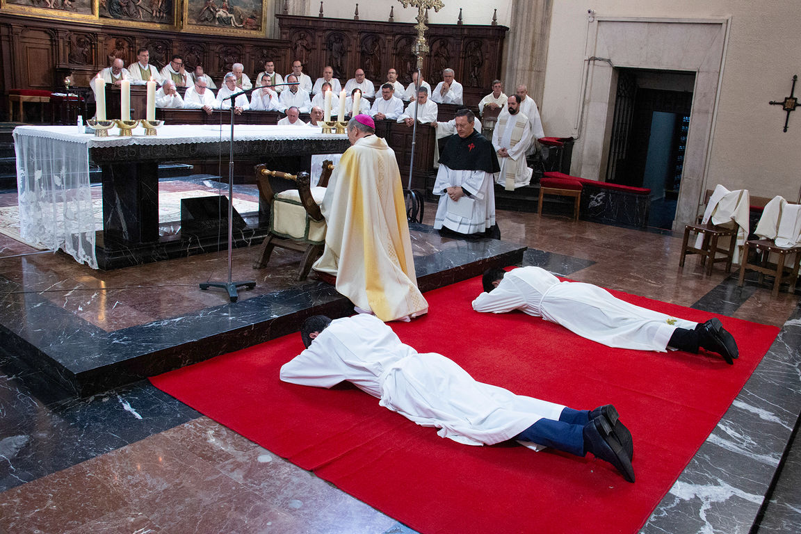 Ordenacion_diaconos (2)