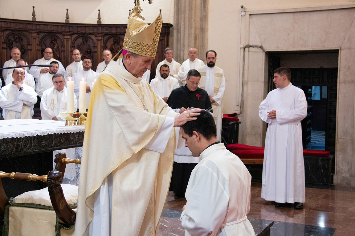 Ordenacion_diaconos (4)