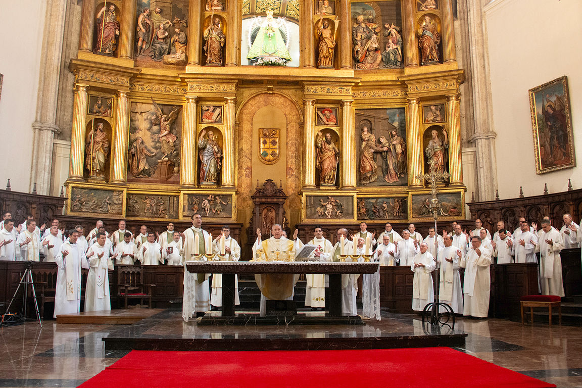 Ordenacion_diaconos (5)