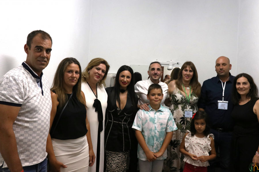 b7fbad3f731248b118a4dc4caa9b90b8_2_XL