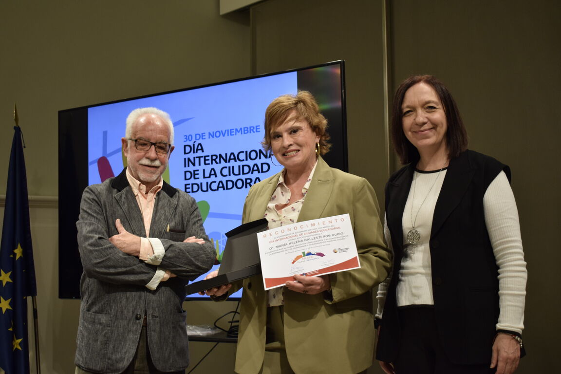 HELENA BALLESTEROS RUBIO