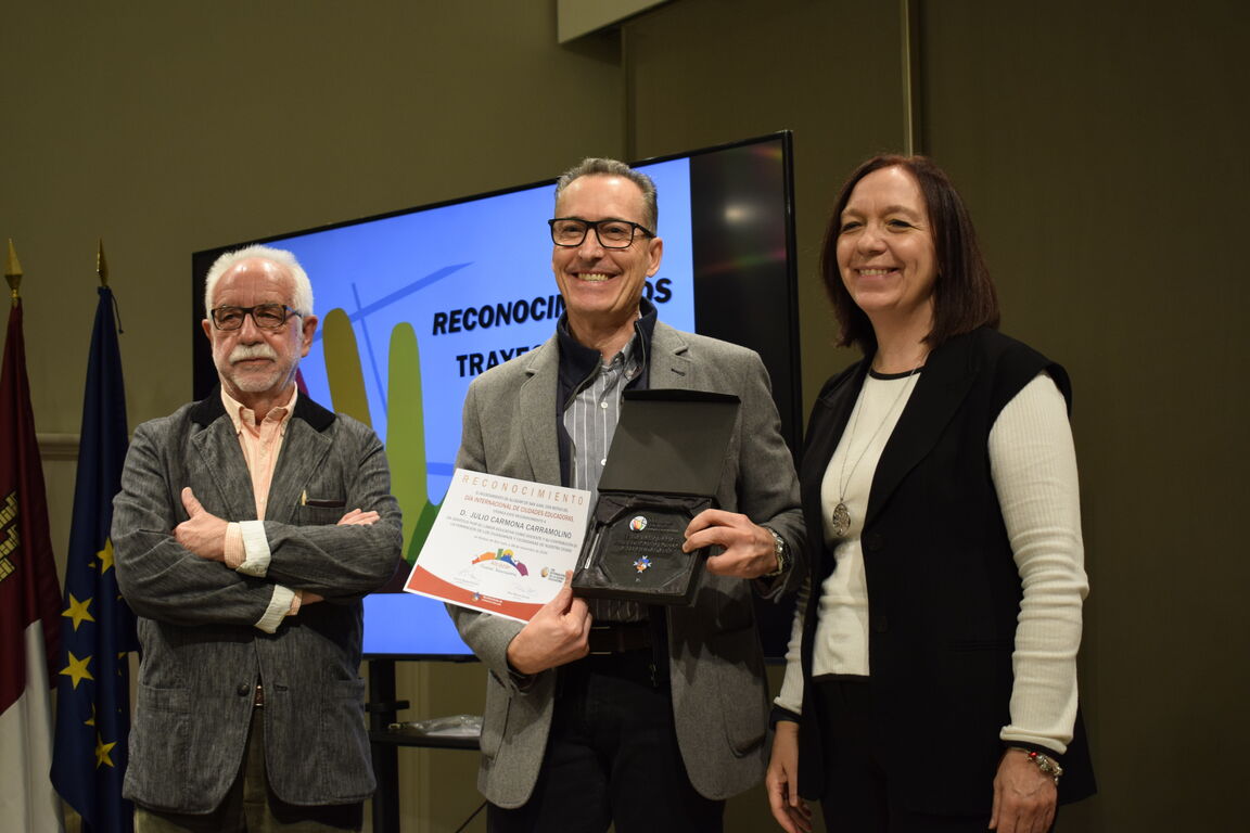 JULIO CARMONA CARRAMOLINO