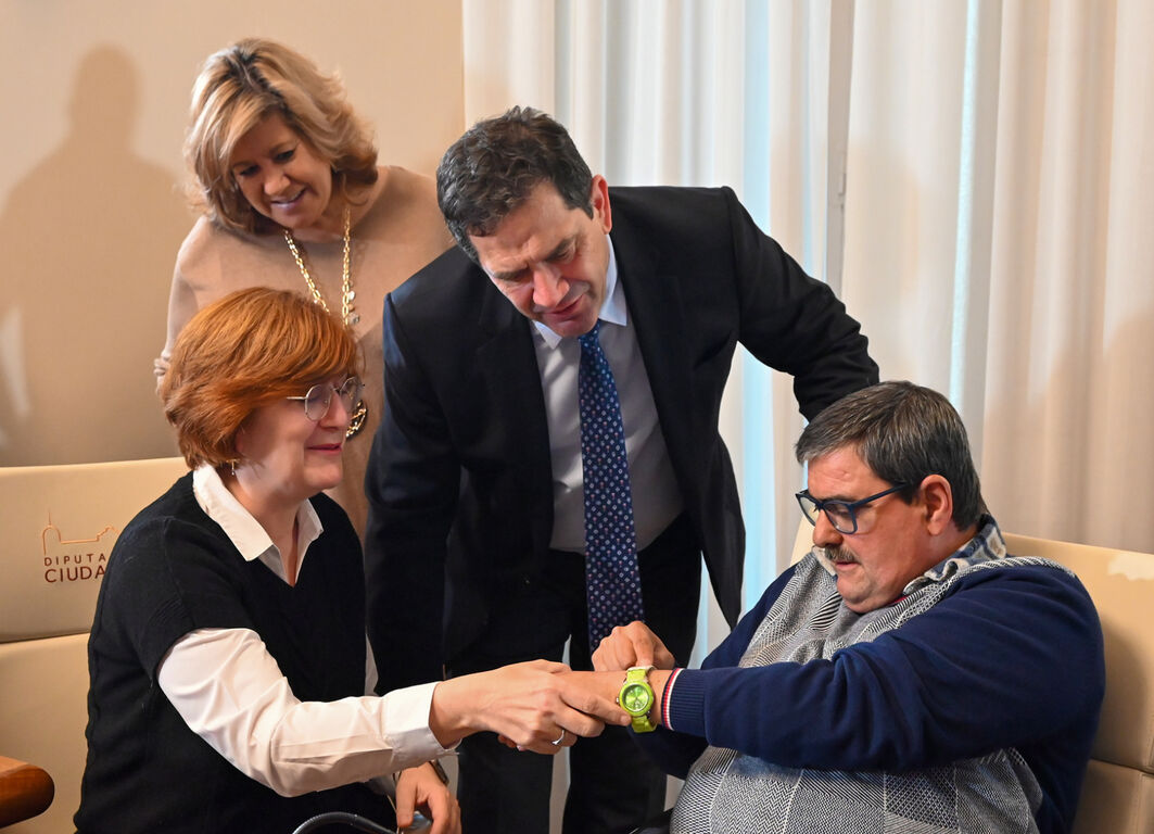 c5add3f5788e9bfe56bb6dfbdde56303_4_XL