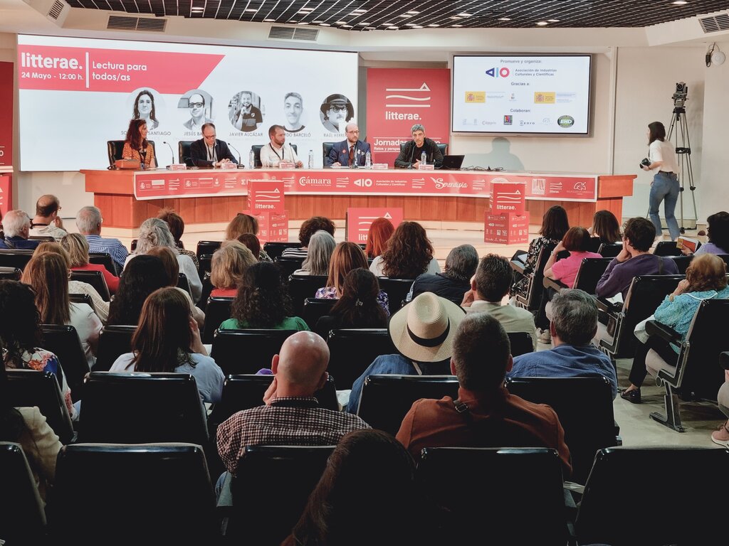 Litterae_Mesa_trabajo