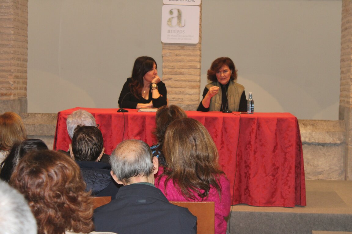 Blanca Fernández presentación libro Carmen Calvo 2