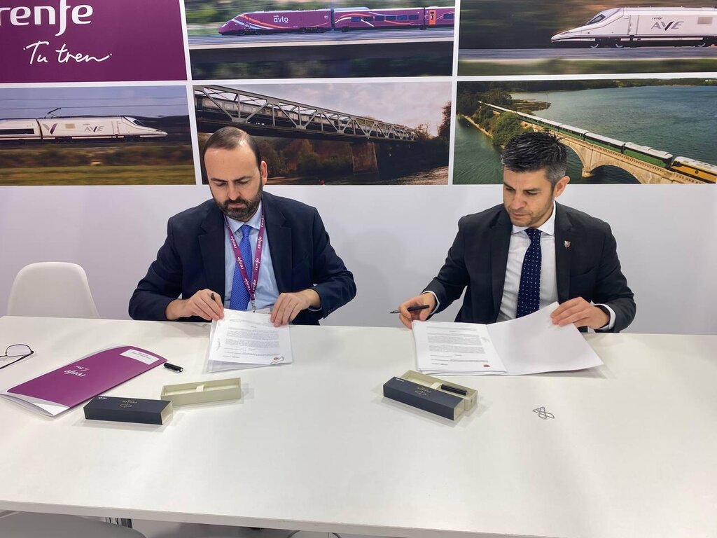 Renfe firma convenio Tren de los Molinos 2025