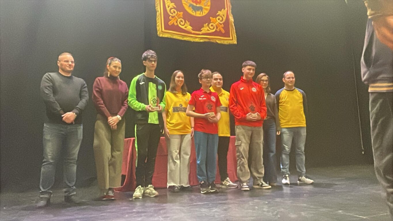 ADAY BERMUDEZ PREMIADO