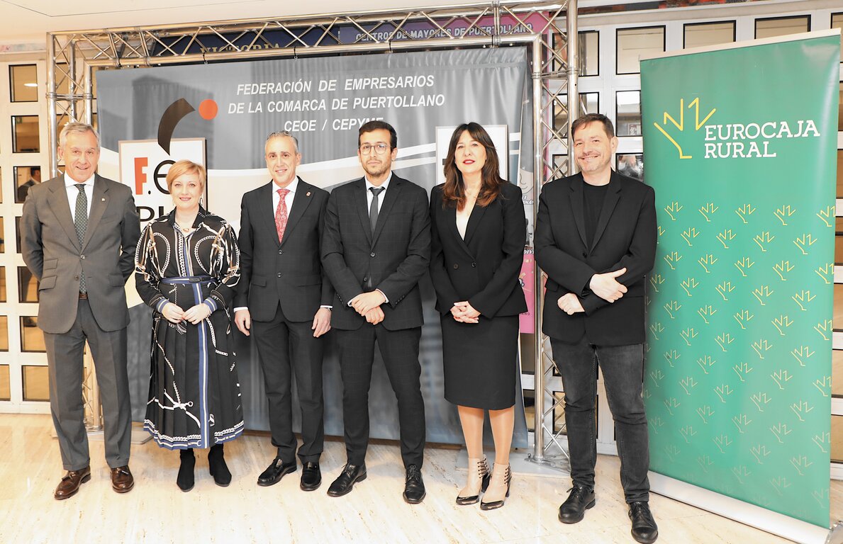 20250314 FOTO AUTORIDADES XX PREMIOS FEPU